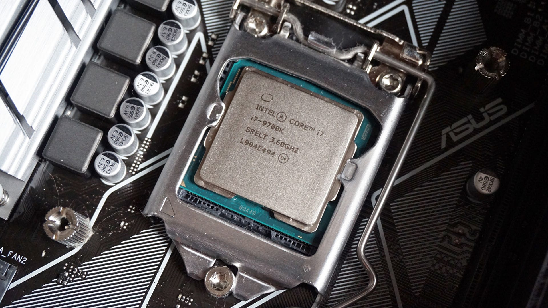 CPU Intel Core i7-9700K (8C/8T, 3.6 GHz - 4.9 GHz, 12MB) - LGA 1151-v2 - Ảnh 3